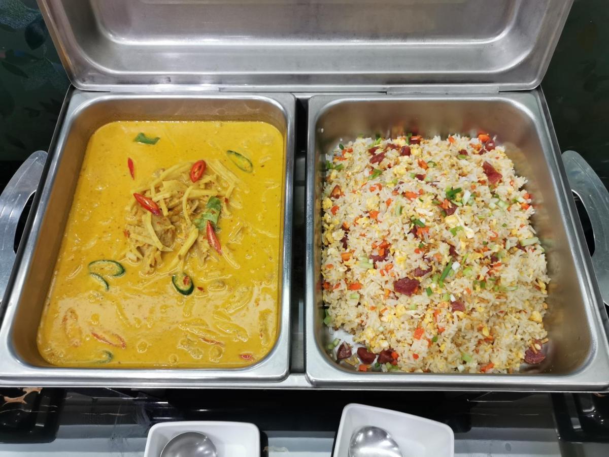 Morakot Twin Chumphon Hotel Ngoại thất bức ảnh