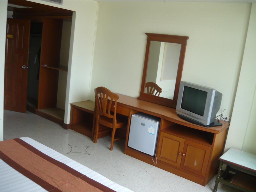 Morakot Twin Chumphon Hotel Phòng bức ảnh