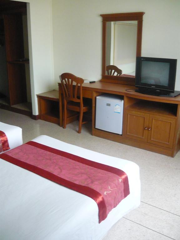 Morakot Twin Chumphon Hotel Phòng bức ảnh