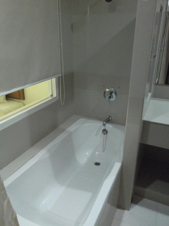 Morakot Twin Chumphon Hotel Phòng bức ảnh