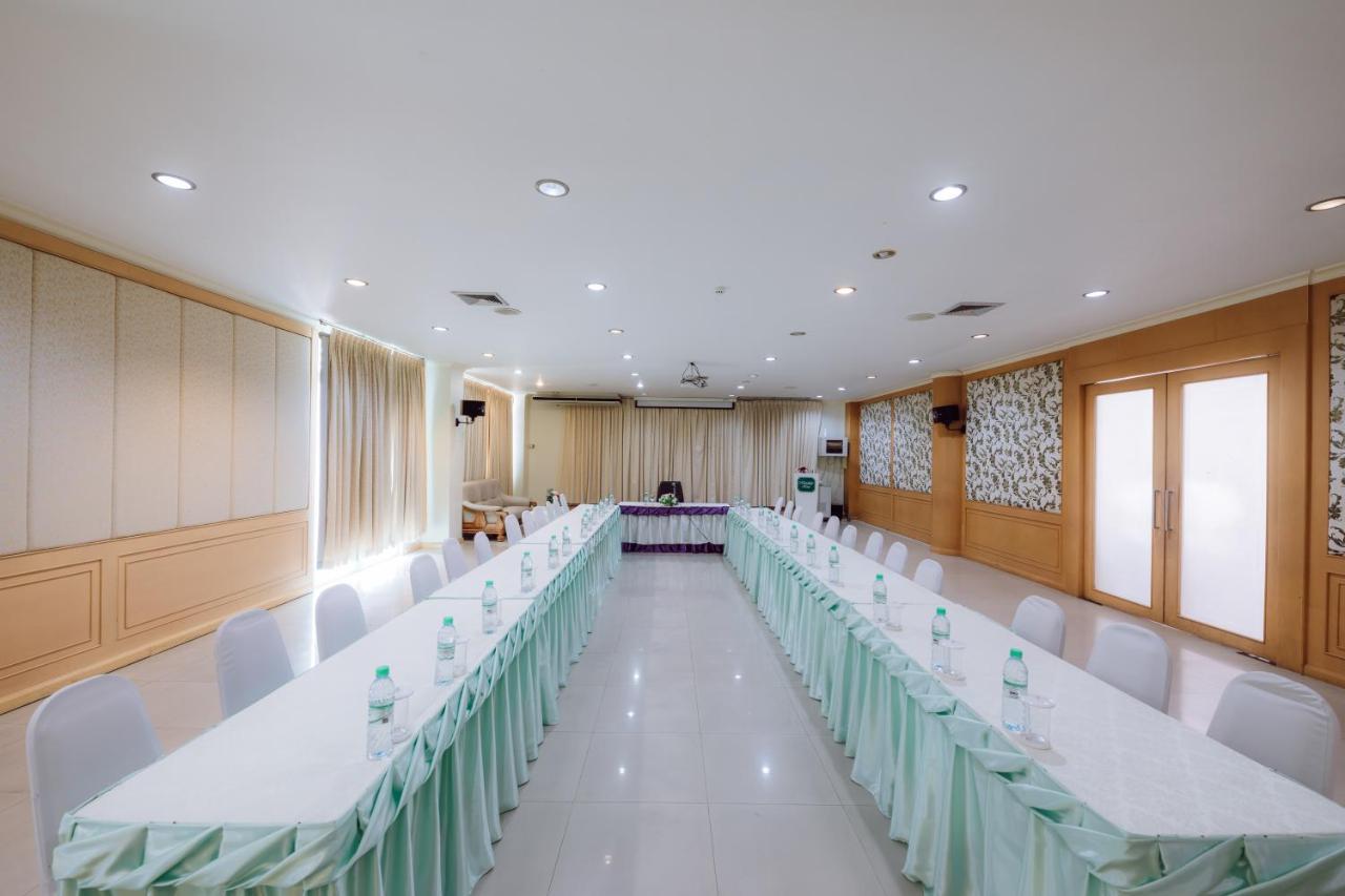 Morakot Twin Chumphon Hotel Ngoại thất bức ảnh